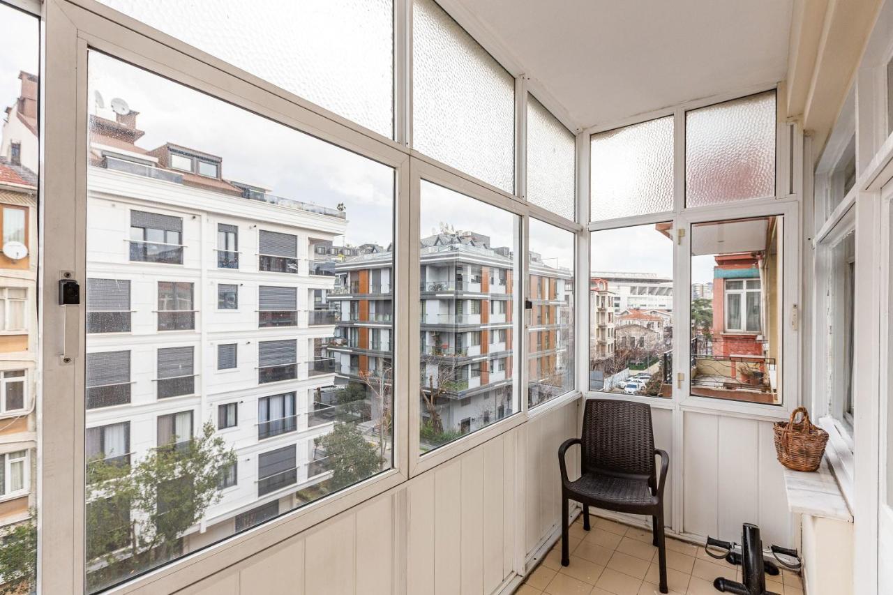 Charming Apartment Surrounded By Vibrant Attractions In Kadikoy Estambul Exterior foto